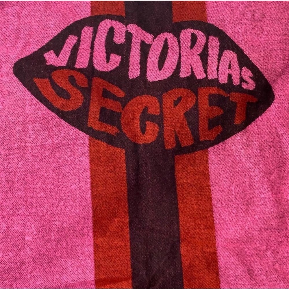 GUC Victoria Secret Limited Edition Lipstick Logo Throw Blanket - 50”x60”